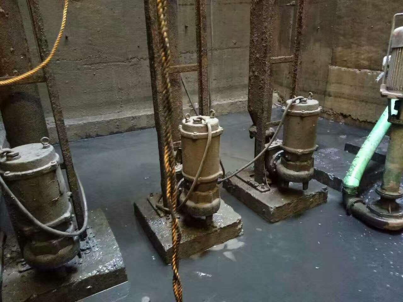 三原污水池清理